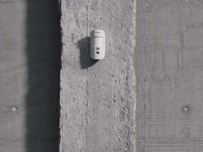 I sensori senza fili si possono installare facilmente ovunque, mantenendo il design della casa